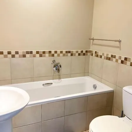 Modern 2 Bedroom Apartment In Shakas Rock Ballito Buitenkant foto
