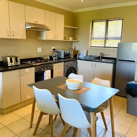 Modern 2 Bedroom Apartment In Shakas Rock Ballito Buitenkant foto