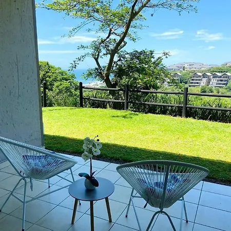 Modern 2 Bedroom Apartment In Shakas Rock Ballito Buitenkant foto